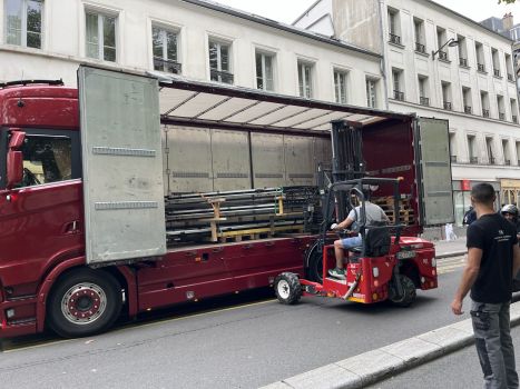 Convoyeur pour suspension décors défilé